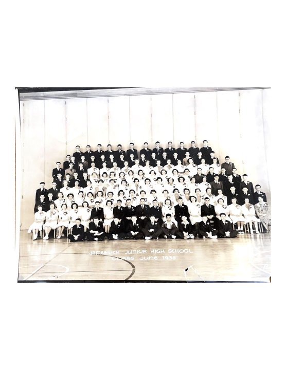 Group picture of graduating class