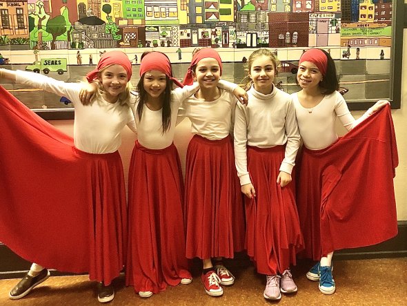lunchtime dance program