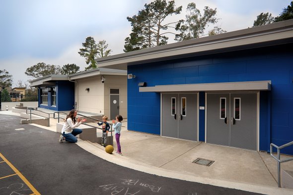  Clarendon Elementary School 