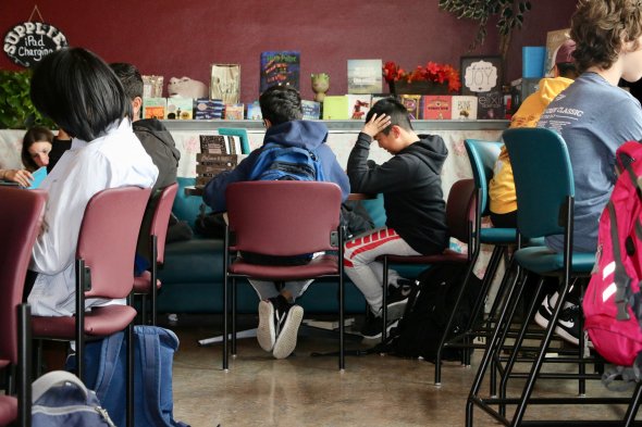 Denman students at new Ilab desks