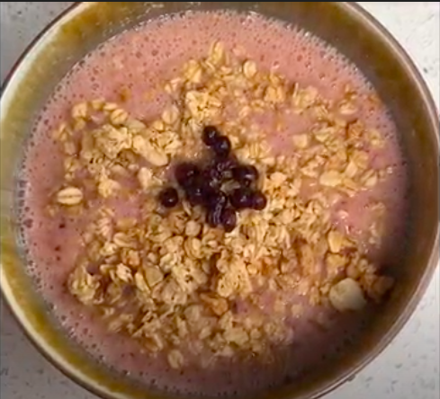 granola strawberry